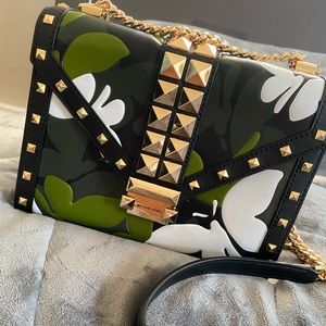Micheal Kors butterfly camo print bag. Brand new!